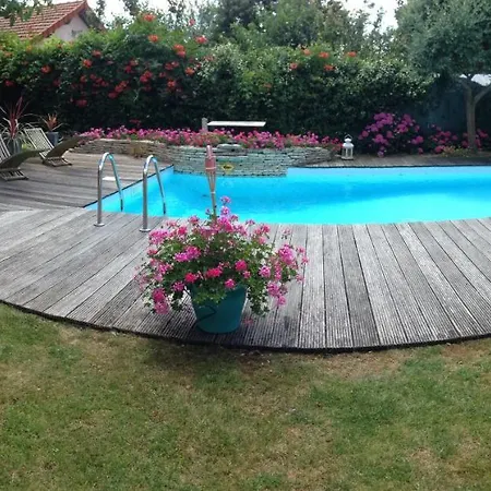 Apartment Studio-piscine Maclado De Standing A 7km De Paris Thiais