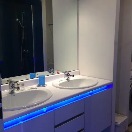 Studio-piscine Maclado De Standing A 7km De Paris Apartment Thiais