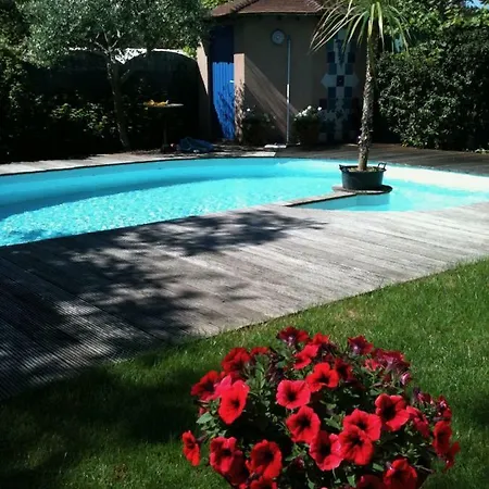 Apartment Studio-piscine Maclado De Standing A 7km De Paris Thiais