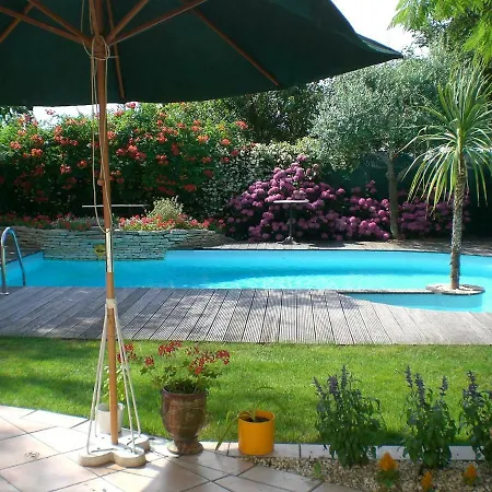 Studio-piscine Maclado De Standing A 7km De Paris Apartment Thiais